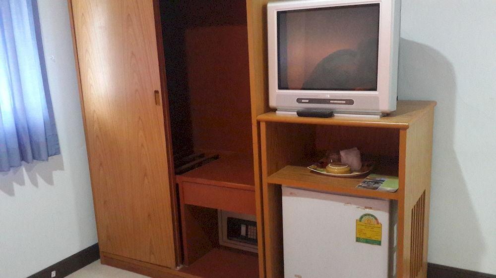 Silla Patong Hostel Екстер'єр фото
