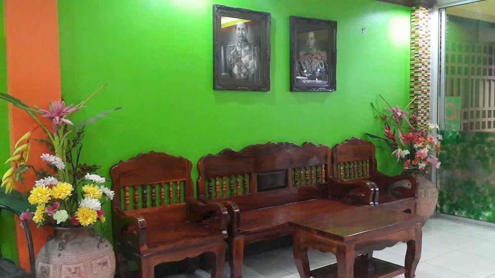 Silla Patong Hostel Екстер'єр фото