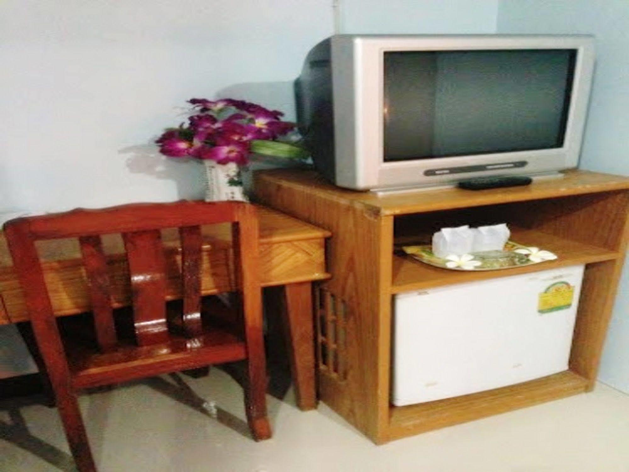 Silla Patong Hostel Екстер'єр фото